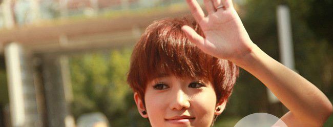 洪辰陪欧弟睡的照片 网友曝光简直不堪入目