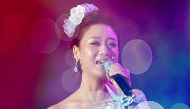 宋祖英背后男人是谁?揭秘宋祖英的婚姻生活