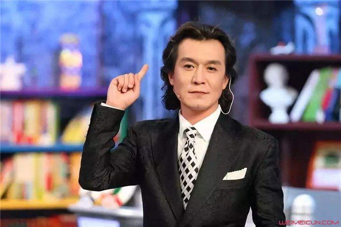 春晚黑色三分钟视频 央视主持人曝料内幕