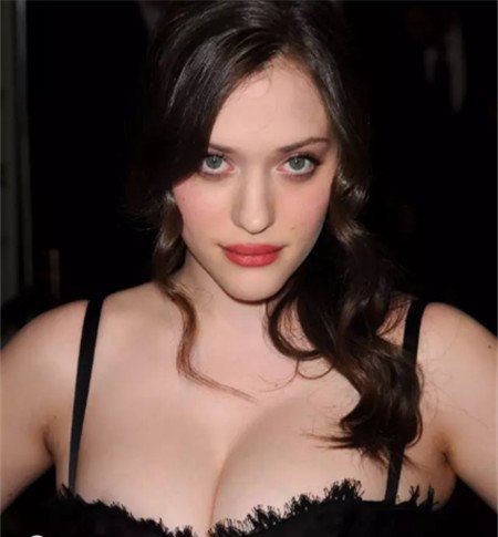  凯特·戴琳斯三点艳照 撩人身姿令人过目难忘