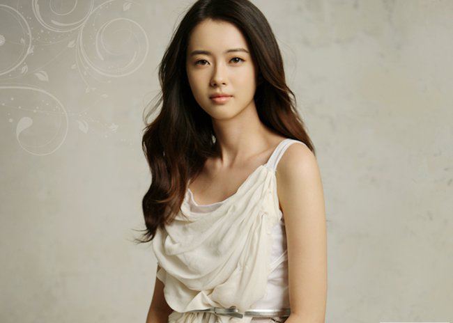 高雅拉出席金钟国生日 高雅拉喜欢金钟国吗