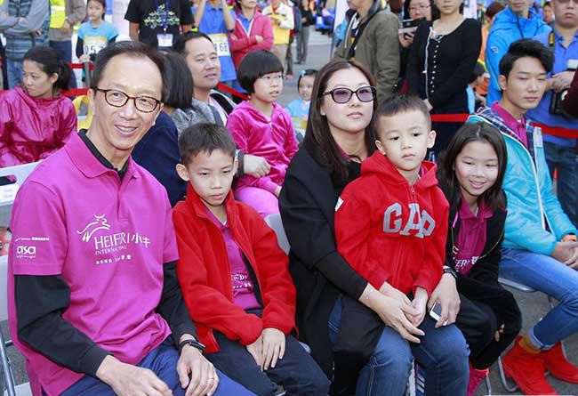 梁锦松个人资料 梁锦松与伏明霞离婚真相