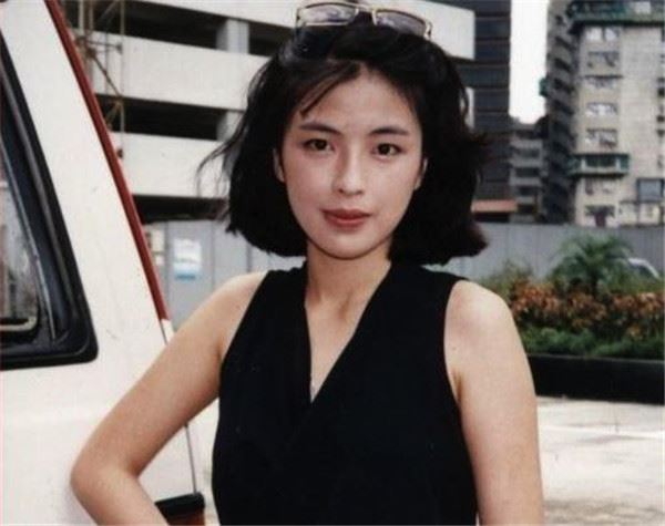 张学友承认出轨女助理 和罗美薇各玩各的