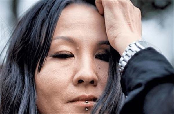 罗琦现任老公是谁 罗琦眼睛怎么瞎的