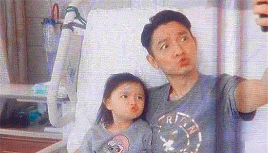  刘德华女儿多大了 刘德华女儿最新照片