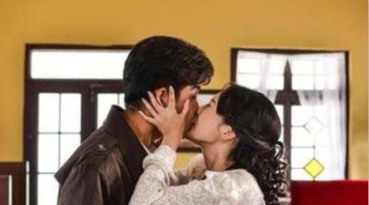 张若昀李曼吻戏激情戏 饰演青梅竹马的一对