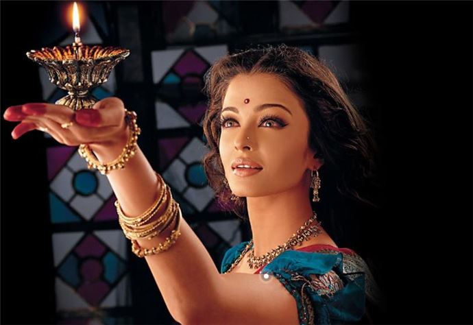 艾西瓦娅·雷资料 老公是谁揭秘