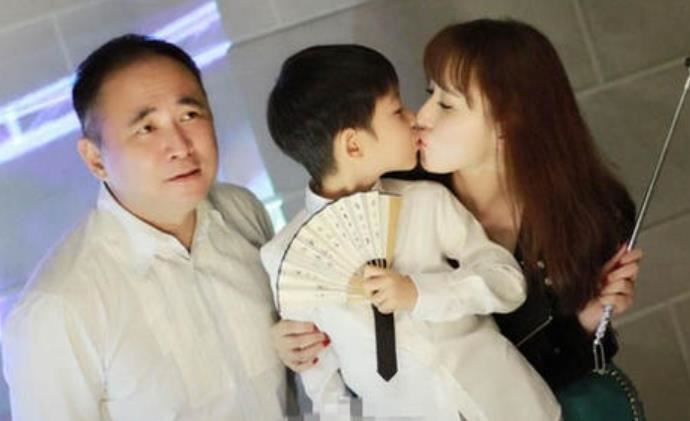 胡静老公是干嘛 胡静老公身份家境背景遭扒是富豪吗