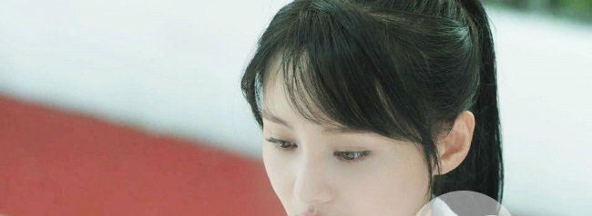 郑爽拍卖衣服原因让大家都暖了