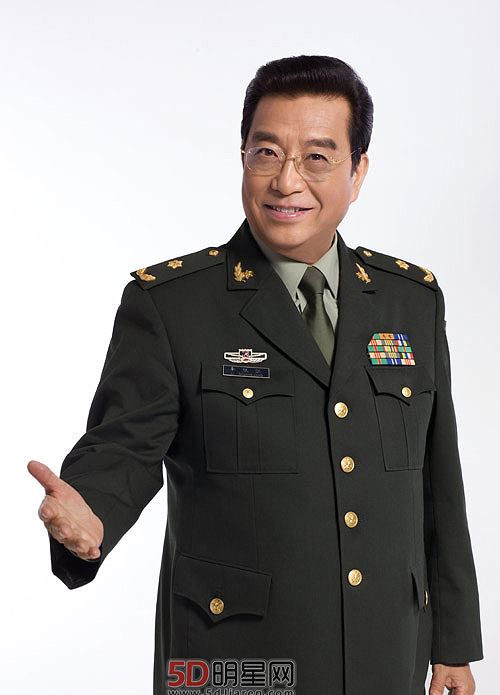 李双江前妻丁英资料年龄 为什么离婚的