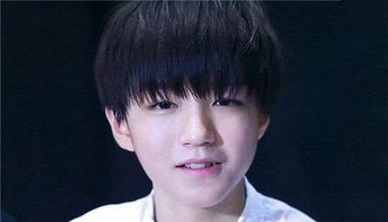  王俊凯有没有整容 王俊凯不化妆的照片长这样