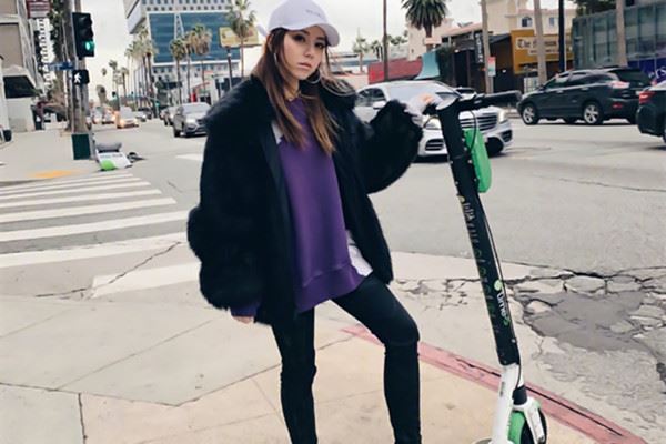 邓紫棋真实身高只有152cm吗 看对比照真相了