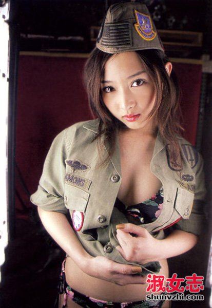 台湾女兵不雅照 军中版李宗瑞事件 台湾军队丑闻