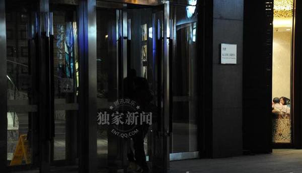 霍政谚女友竟然是张檬 霍政谚为了张檬甘当男小三