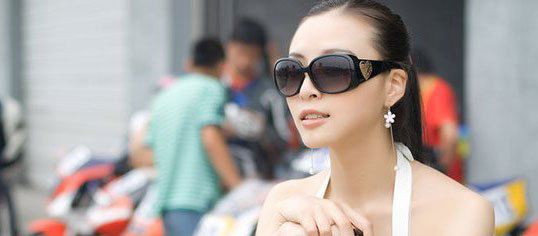  非诚勿扰伍娇近况 舞台上最红的一位女嘉宾