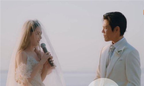 郭碧婷婚礼王冠 郭碧婷的婚纱揭秘