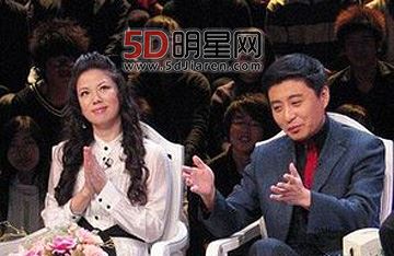 周炜个人资料简介 周炜的老婆照片资料