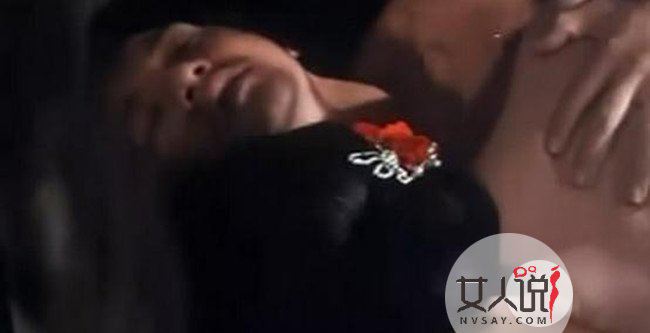 成龙不雅床照图片 和艳星米兰上演火辣戏