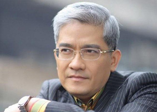 郎咸平是个什么样的人 郎咸平六任妻子分别是谁