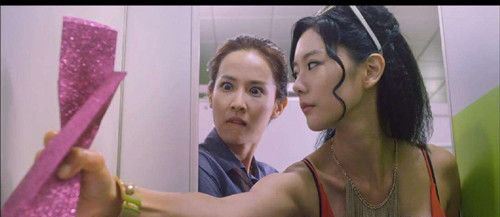 工作女郎李成敏在哪里漏 李成敏工作女郎抖胸