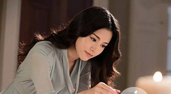 文咏珊大尺度剧照 剧中被绑在床上强行剥掉衣服