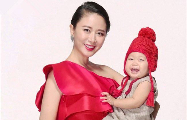 张恒老公尹超家庭背景 赛娅公主张恒现状