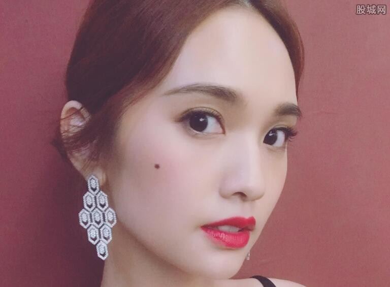 杨丞琳男友有哪些 和李荣浩相恋经过