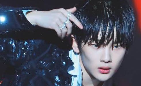 周震南在厕所吃播 有味道的直播