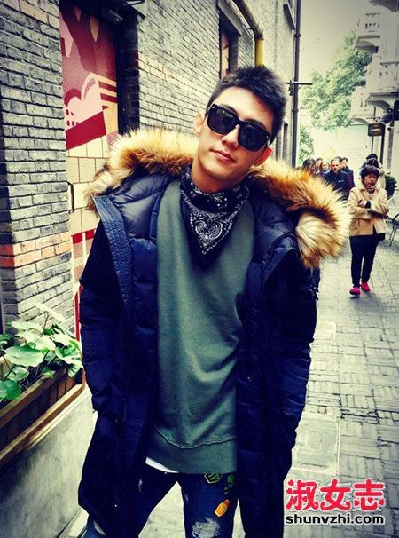 《上瘾》黄景瑜个人资料 家庭背景 是gay吗？