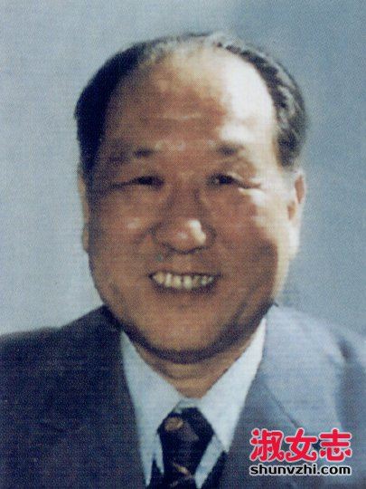 高晓松家世显赫 高晓松父母都是干什么的