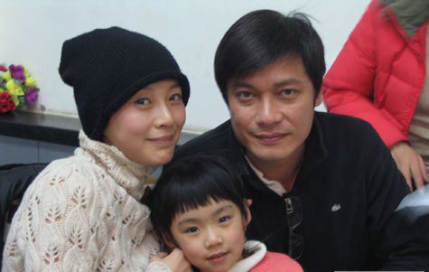  罗嘉良的前妻方敏仪现状 为小三放弃正妻