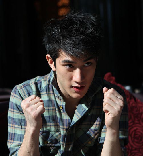 周冬雨窦骁为什么取关 窦骁周冬雨关系