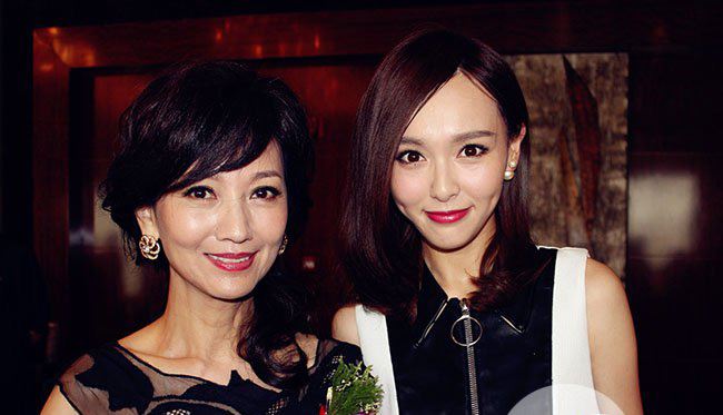 赵雅芝为什么被打 网传被前夫暴打内幕