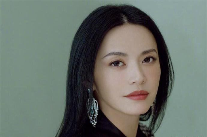 姚晨安慰激动粉丝 喜欢姚晨13年见到本人太激动