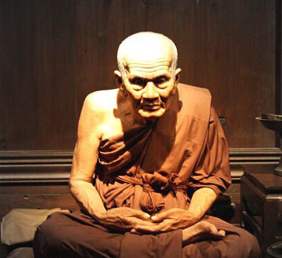 肉身佛像是怎么形成的 肉身坐佛为什么不腐烂