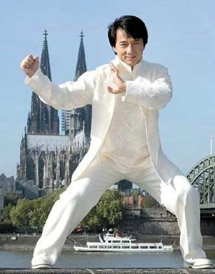 成龙真名到底叫什么 为什么儿子房祖名不跟成龙姓