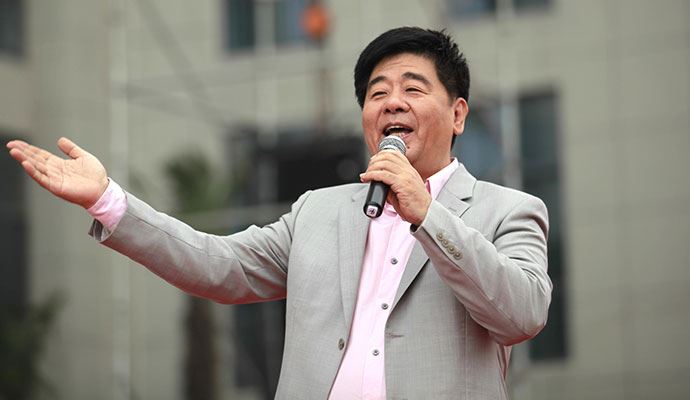 歌唱家王洁实个人简历 王洁实的妻子是谁