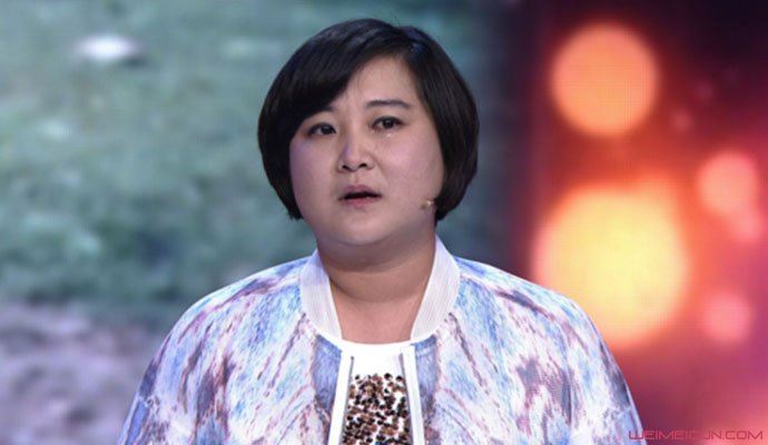 贾玲的妈妈是怎么去世的 贾玲的家庭背景