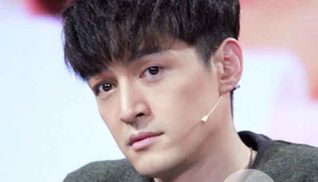 胡歌车祸前后对比图 看起来比之前帅气很多