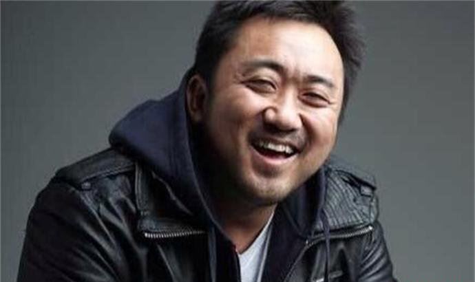 马东锡曝明年结婚 和健身教练芮呈和结婚