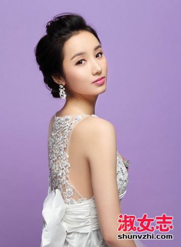 吕一的吻戏 吕一的男友老公的介绍