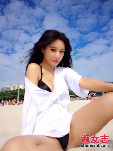 乳神樊玲胸有多大 资料背景 性感私照写真