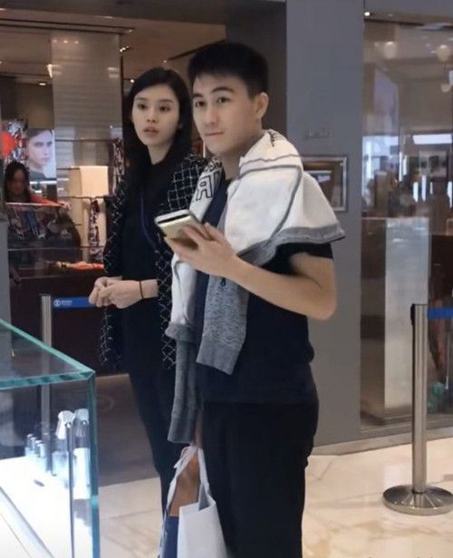 奚梦瑶看婴儿床 奚梦瑶怀孕传闻成真了