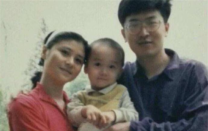 蒋劲夫为妈妈庆生 蒋劲夫晒出妈妈的美照