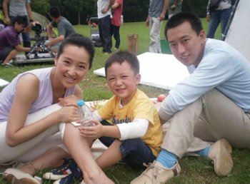 朱佳煜的亲生父母照片 朱佳煜的资料和背景