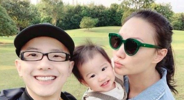 歌手平安喜获二胎 平安老婆近照曝光