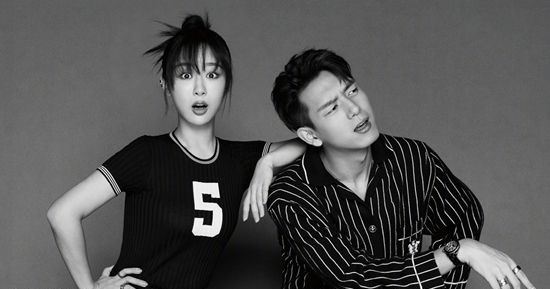  杨紫李现合体大片 表情看上去有些逗