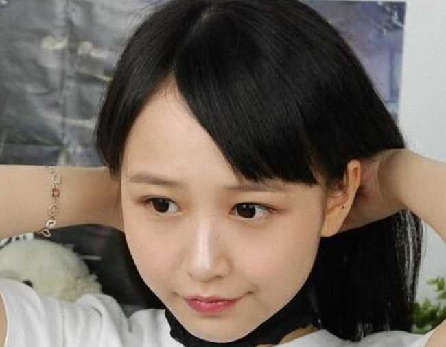 长发戴假发教程 长发怎么戴假发步骤: