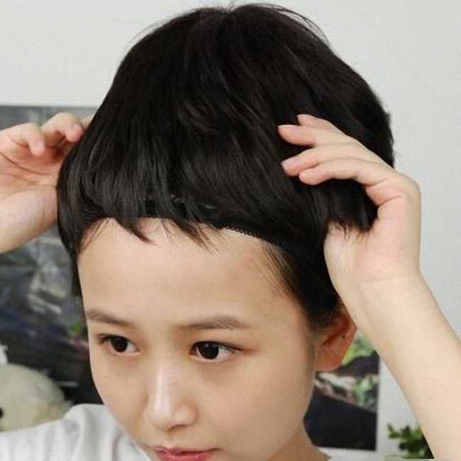 长发戴假发教程 长发怎么戴假发步骤: