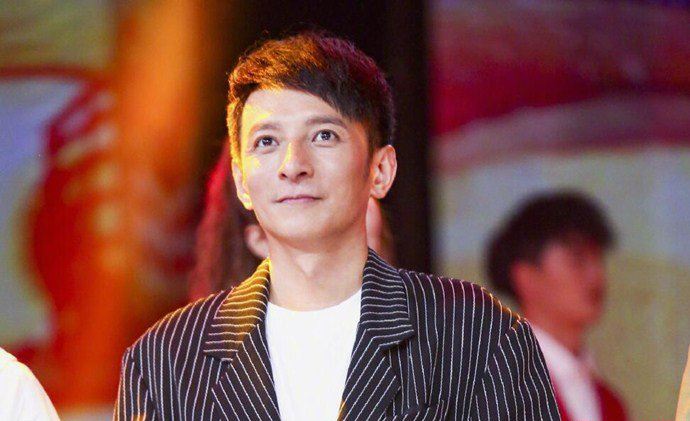 维嘉回应表情包 简直就是快乐源泉